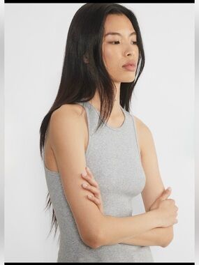 TNA Aritzia HomeStretch™ Rib Crew Tank Heather Chrome M NWT